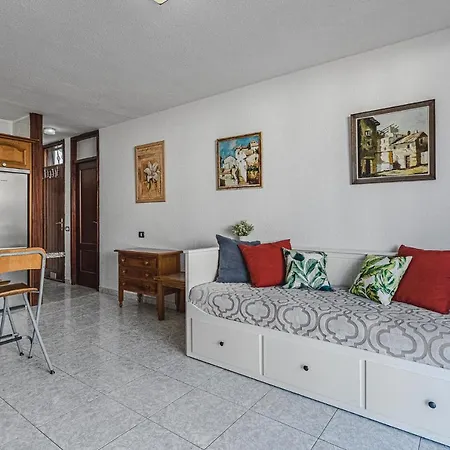 -2 Minute From The Beach. شقة *